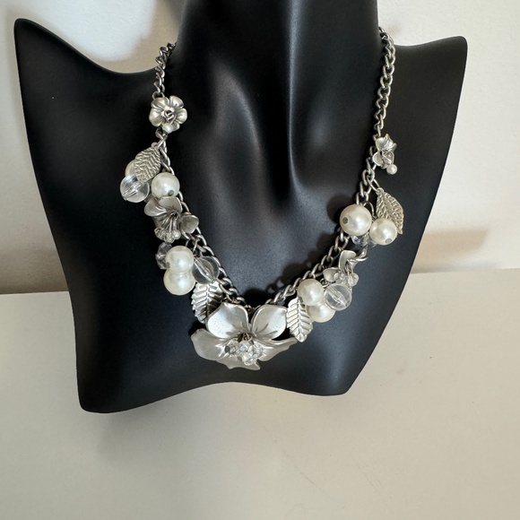 Gorgeous Brushed Nickel Flower Necklace with Faux Pearl Accents - Picture 2 of 4